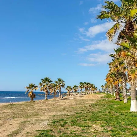 Villa Beach Haven *